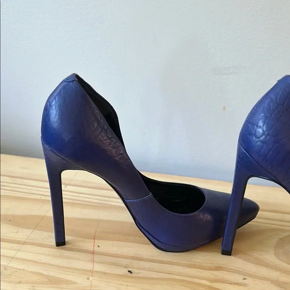 Aldo |Blue Textured Heels Elegant Stiletto Design sz 6 - Picture 5 of 9